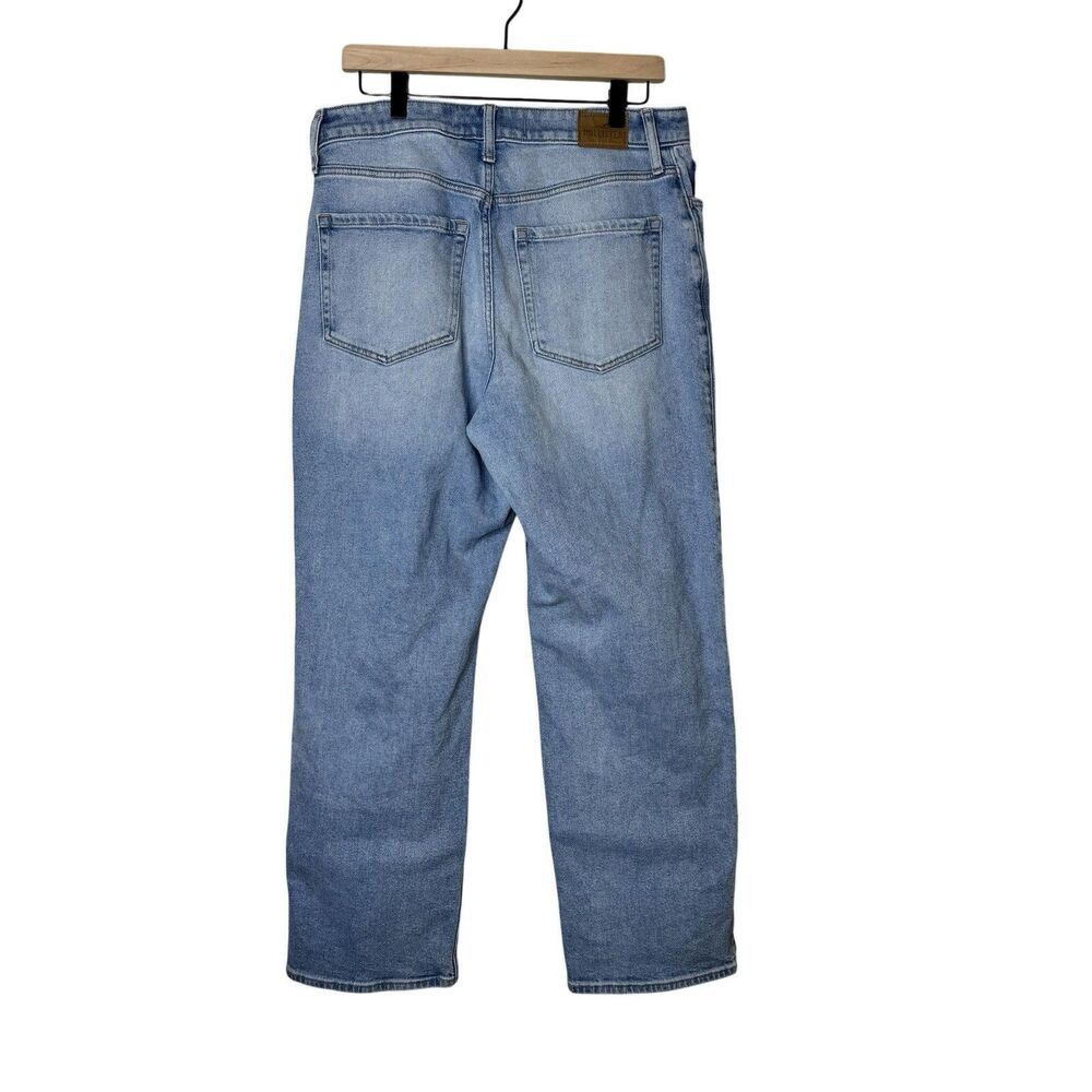 Hollister Jeans Women's Ultra High Rise Dad Jeans 31x28 Distressed 12S - Picture 6 of 6